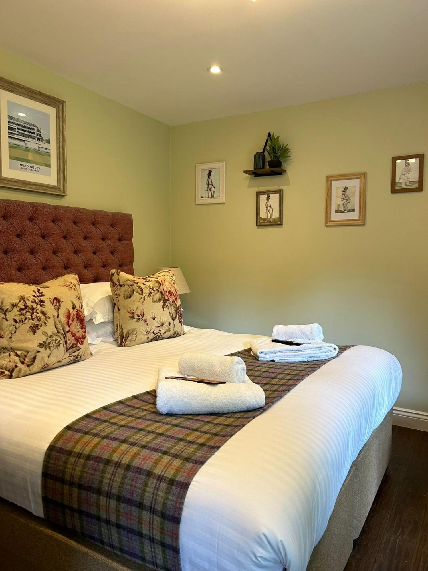 The Thomas Lord Otel West Meon Dış mekan fotoğraf